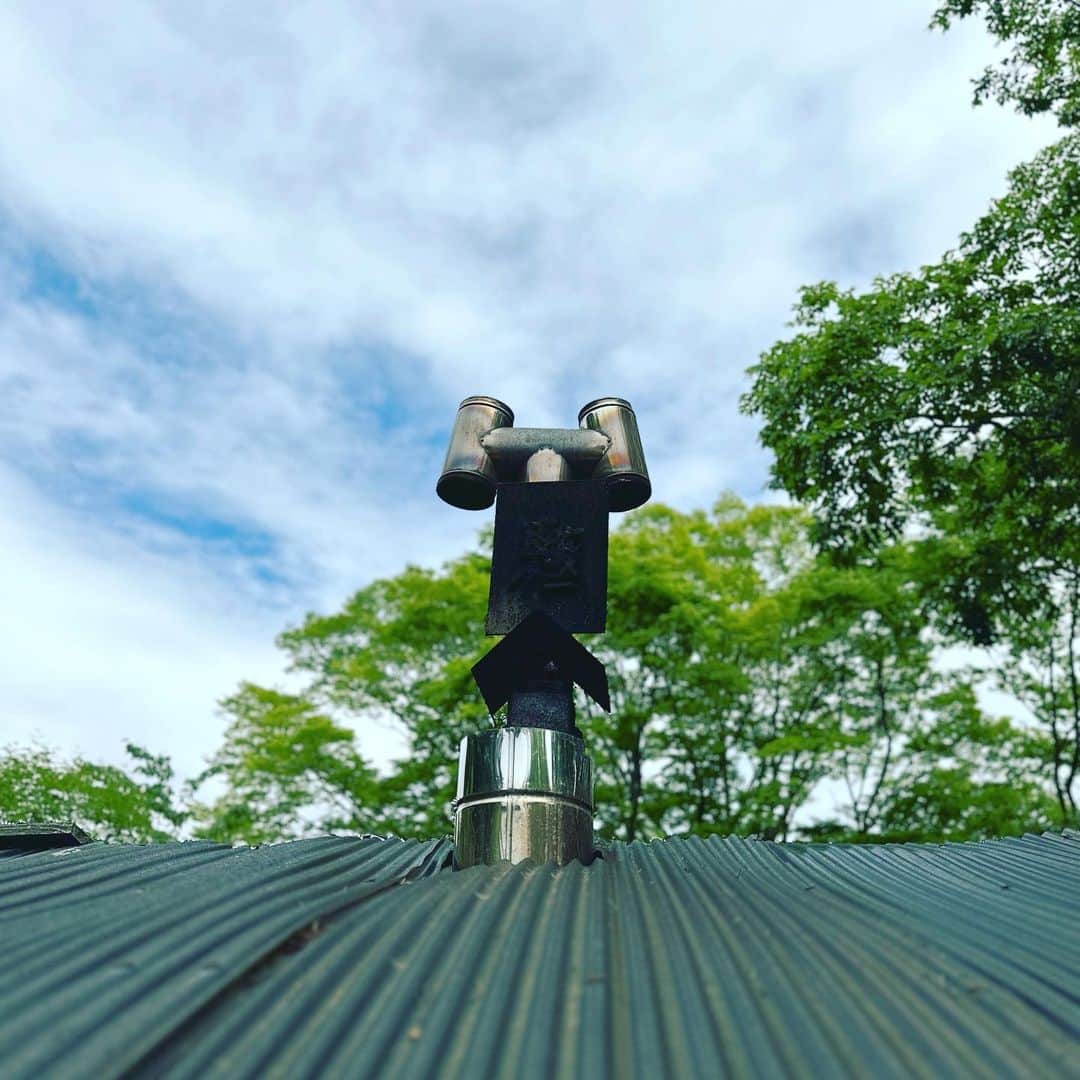 津田大介のインスタグラム：「ぐずついた天気の東京を離れて東北に向かうと、そこには心地よい温度湿度天気が広がっていた。」