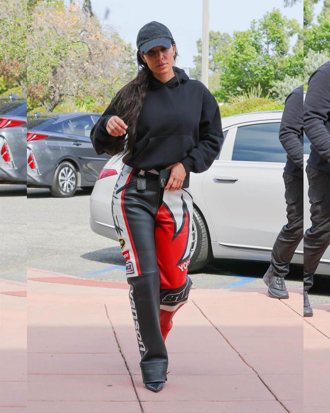 Just Jaredさんのインスタグラム写真 - (Just JaredInstagram)「Kim Kardashian shows off her sporty style with a pair of red, white and black leather pants from @supremenewyork in Los Angeles #KimKardashian Photos: Backgrid」5月20日 13時53分 - justjared