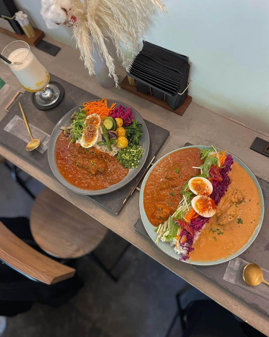 yoka1124さんのインスタグラム写真 - (yoka1124Instagram)「☆ 𝕔𝕒𝕗𝕖 ☆  .  Curry Labo Tokyo Namery Roasted  📍東京都千代田区日比谷公園 ⌚︎10〜19時  日比谷公園の中にある和風の一軒家カフェ  テラス席に座りたかったけど暑くて断念  会社員やOLさんも多くて お昼にはかなり混み合っていました  そして一度消えたメンカラクロワッサンがこの日はあったー！！  次もあるかは分からないので確認してからヲタクの皆さんは行ってくださいね  . #nameryroasted日比谷公園#nameryroasted #カレー#カレー部  #日比谷ランチ#日比谷カフェ #日比谷公園 #日比谷グルメ #東京カフェ #東京グルメ  #ヲタ活 #メンカラ#メンカラカフェ」5月20日 14時00分 - yoka1124