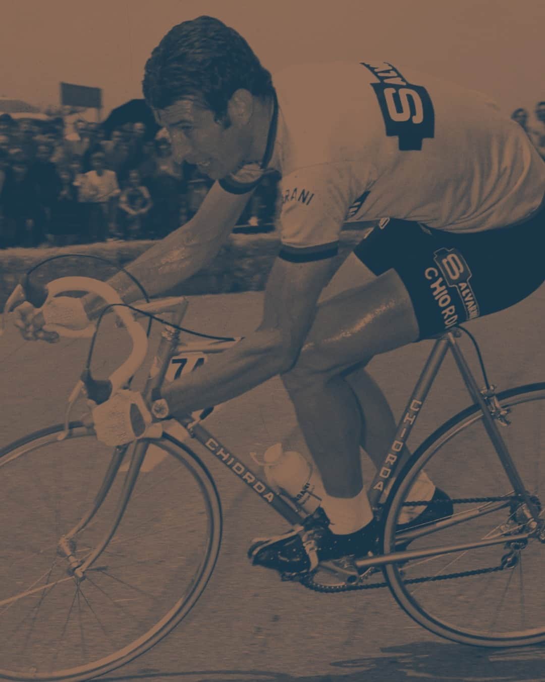 カンパニョーロさんのインスタグラム写真 - (カンパニョーロInstagram)「#CampagnoloArchive - Felice Gimondi, 1966.  In this year, Gimondi won Paris–Roubaix, Giro di Lombardia, Paris–Brussels, Coppa Agostoni and Coppa Placci 🏁  #Campagnolo #FeliceGimondi」5月20日 5時44分 - campagnolosrl