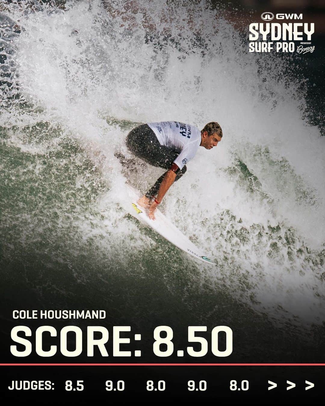 世界プロサーフィン連盟（WSL）のインスタグラム：「@cole_houshmand wasting no time here at the @gwmaustralia #SydneySurfPro with the first excellent score of the day 🔥   Watch live on worldsurfleague.com.  @originalbonsoy @destination_nsw」