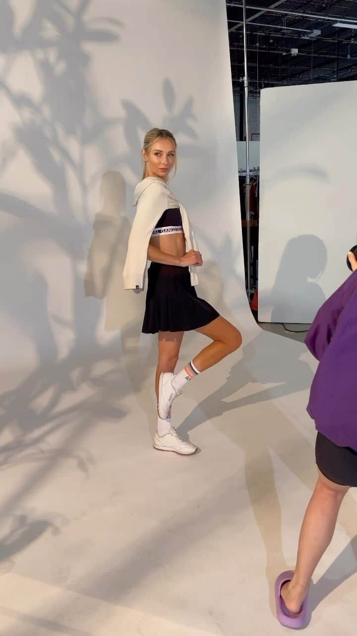 Ludi Delfinoのインスタグラム：「Good times shooting all week with @wantable 💫 💫Now MKE ✈️ LAX」
