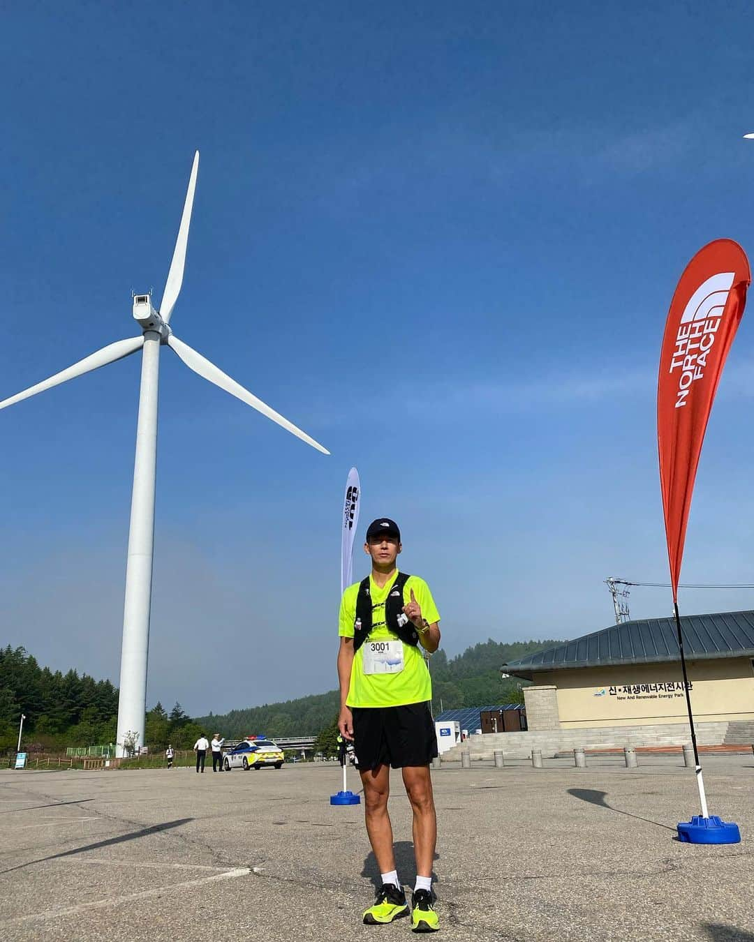 ジヌションさんのインスタグラム写真 - (ジヌションInstagram)「⛰️🏃‍♂️ TNF100 GANGWON with VECTIV 50K 출발 30분전 백두대간 열심히 달려 보겠습니다 @thenorthface_kr  #노스페이스 #tnf100 #tnf100korea #vectiv #벡티브엔듀리스」5月20日 8時04分 - jinusean3000