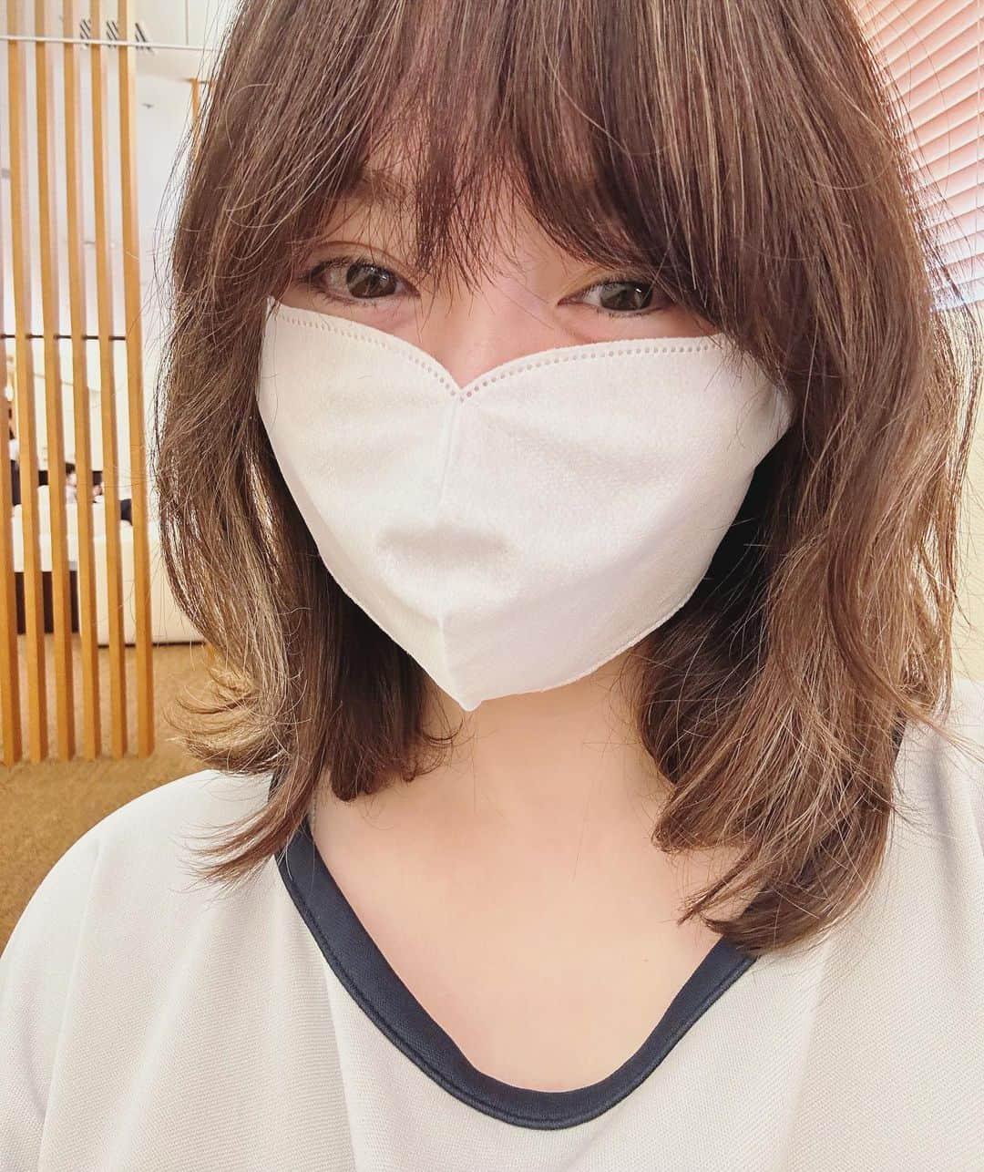 貫地谷しほりさんのインスタグラム写真 - (貫地谷しほりInstagram)「そういえば今年も夫と 人間ドック行って来ました。 色々な事に気を配る年齢になって来ました。 そして明日から『アストリッドとラファエル』シーズン2の放送です！ 再放送を連日観てくださっている皆様、ありがとうございます。 待望の新シーズン是非ご覧ください！ #nhk #アストリッドとラファエル文書係の事件録 #アストリッド」5月20日 8時14分 - shihori_kanjiya