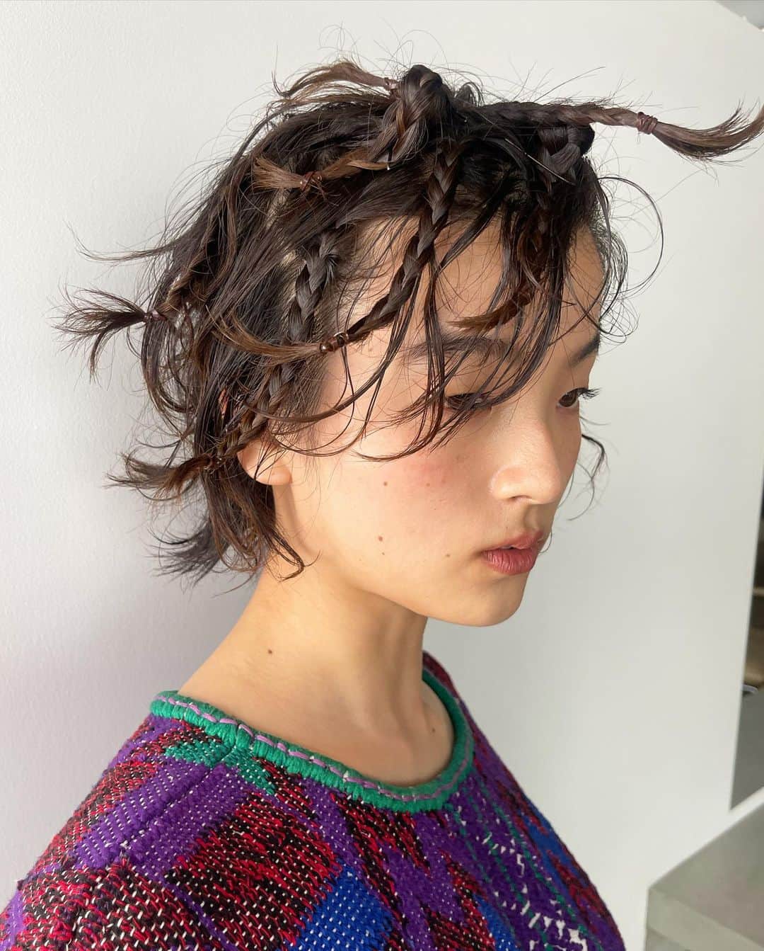 高橋忍さんのインスタグラム写真 - (高橋忍Instagram)「hair arra 🦚  thank you @behindtheshii   make @nanuk_datsuko  assistant @illman_nanuk」5月20日 8時14分 - nanuk_takahashi.buri