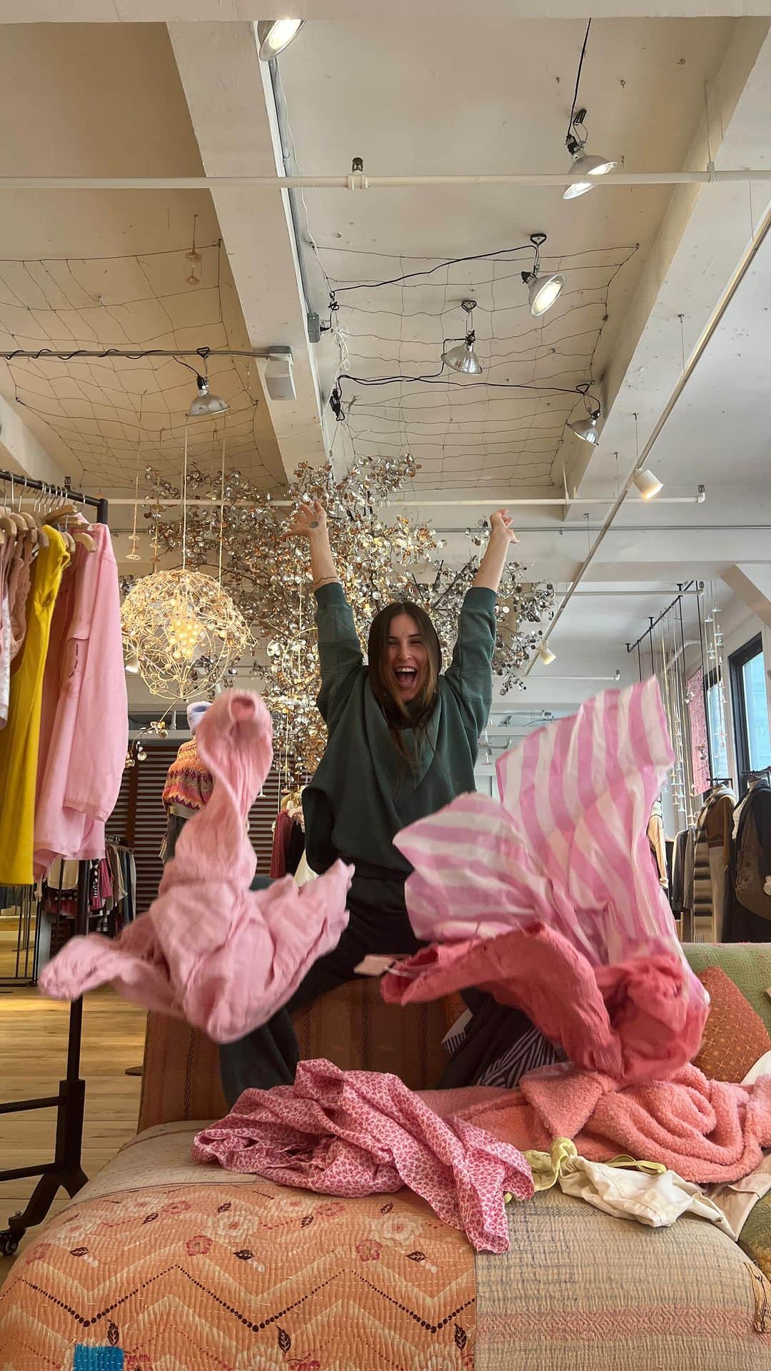 スカウト・ラルー・ウィリスのインスタグラム：「Today was fabulous, we talked sensuality, fabrics, high fae, I gave a ted talk on positive self gaslighting and we fell to the floor laughing! Thank you @freepeople for once again allowing me to be absolutely bonkers! SHOP MY SELECTS FOR A SENSUAL SUMMER ON FREE PEOPLE NOW! Link in my bio!」