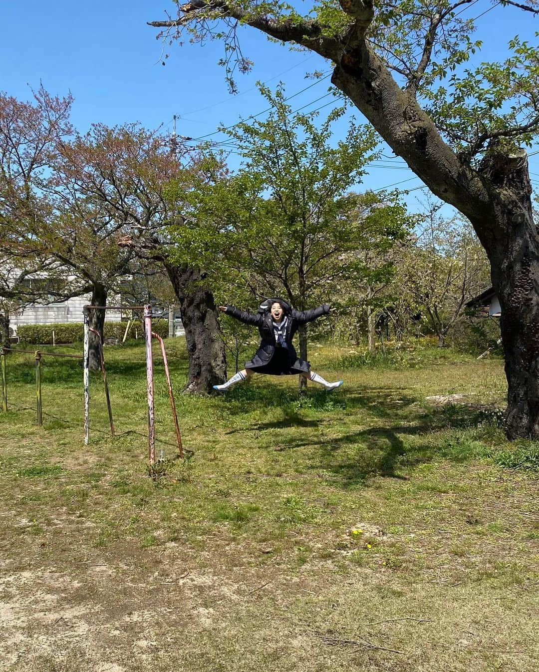 RINさんのインスタグラム写真 - (RINInstagram)「はどぅ "青春を切り裂く波動" MV out now▶️🤸‍♀️ Shooting at Tottori」5月20日 8時35分 - rin_leaders