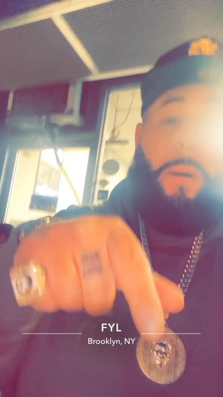 zumiezのインスタグラム：「WE RUNNING DOWN ON ALL NYC @ZUMIEZ LOCATIONS TOMORROW」