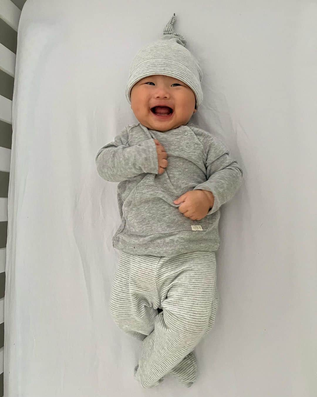 ジェシカ・ヤマダさんのインスタグラム写真 - (ジェシカ・ヤマダInstagram)「Fazendo pose pra mamãe 📸🤪😄😝 #photoshoot#photoshooting#baby#babyboy#pose#bebe#bebemodelo」5月20日 9時54分 - jessica_yamada