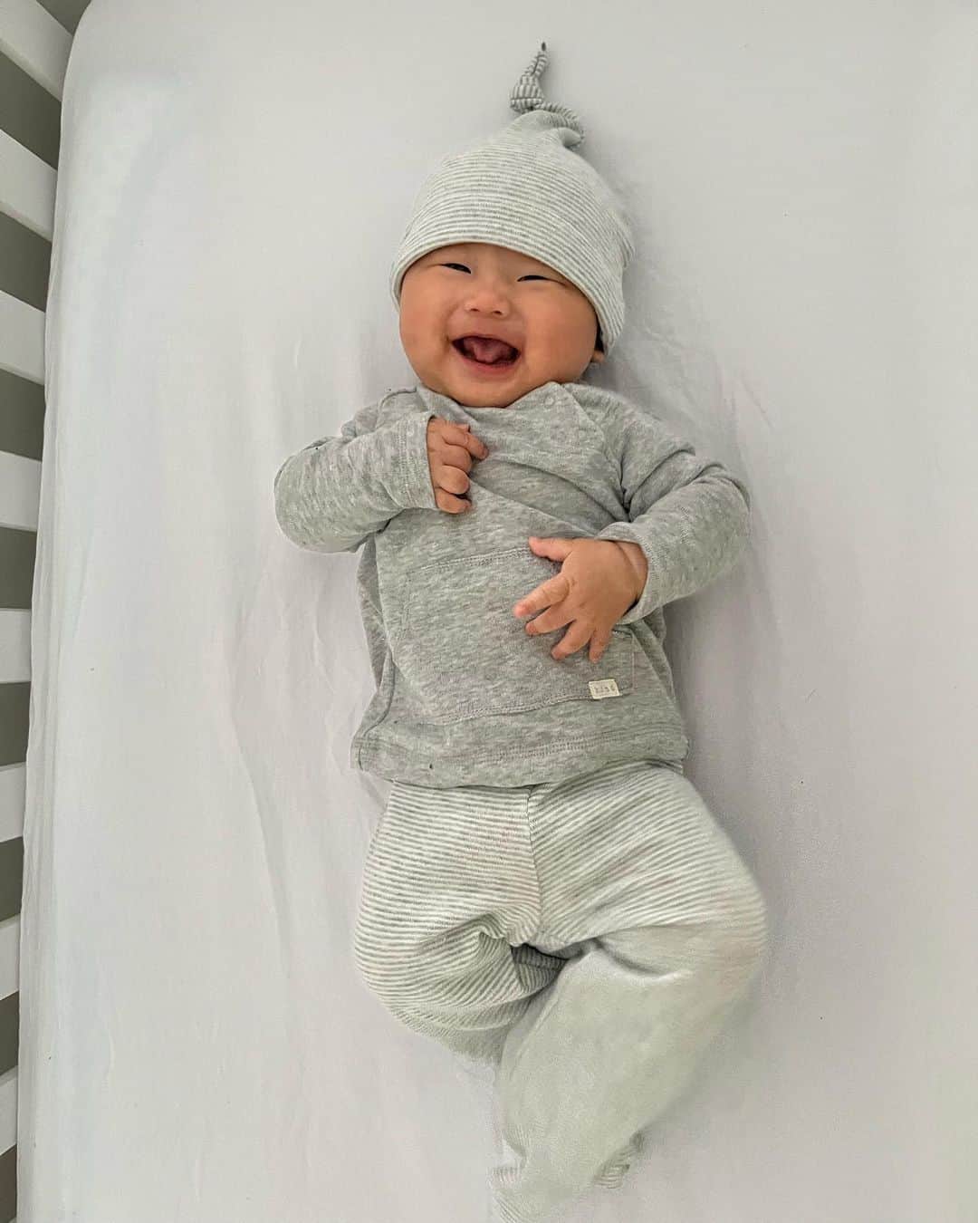 ジェシカ・ヤマダさんのインスタグラム写真 - (ジェシカ・ヤマダInstagram)「Fazendo pose pra mamãe 📸🤪😄😝 #photoshoot#photoshooting#baby#babyboy#pose#bebe#bebemodelo」5月20日 9時54分 - jessica_yamada