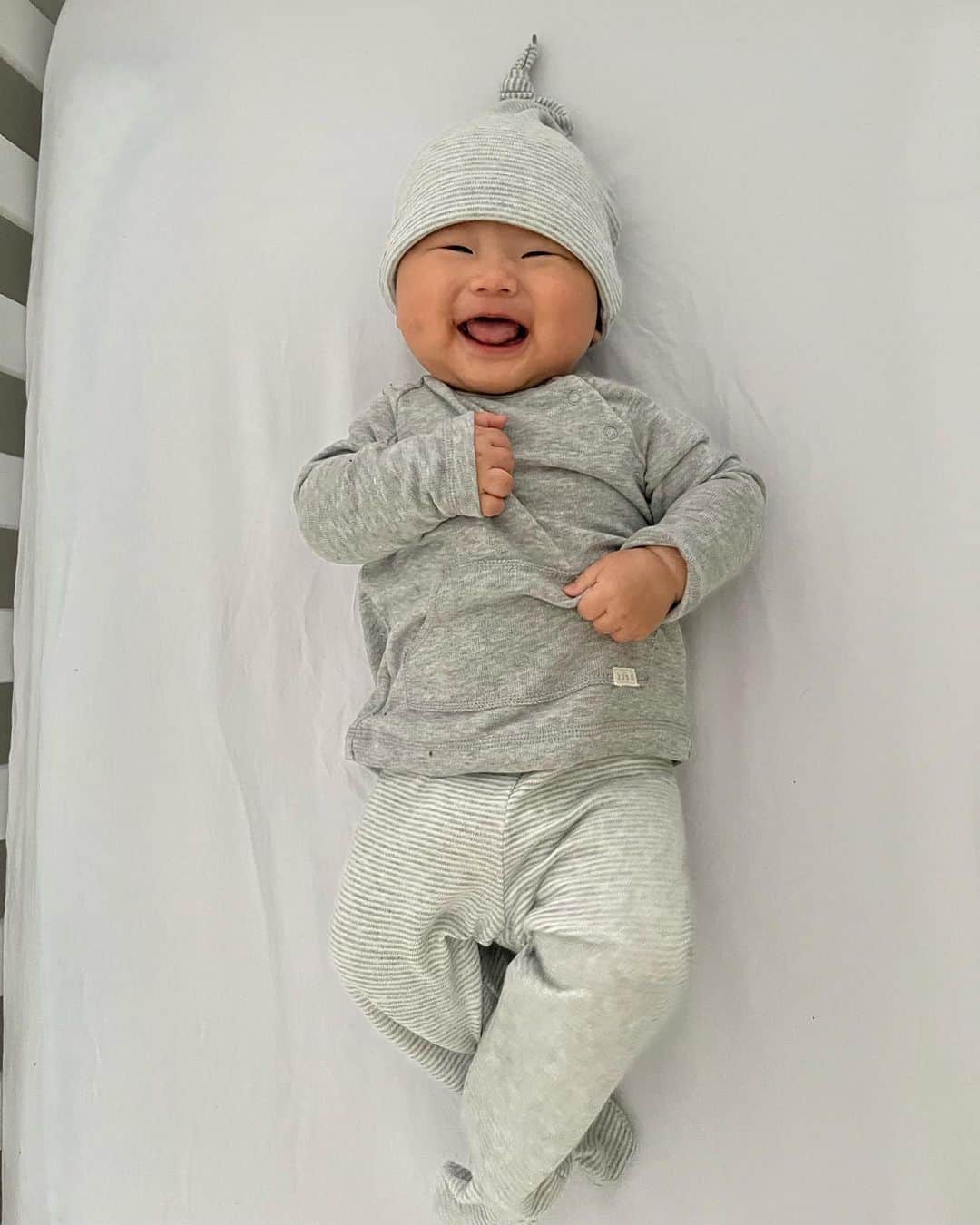 ジェシカ・ヤマダさんのインスタグラム写真 - (ジェシカ・ヤマダInstagram)「Fazendo pose pra mamãe 📸🤪😄😝 #photoshoot#photoshooting#baby#babyboy#pose#bebe#bebemodelo」5月20日 9時54分 - jessica_yamada