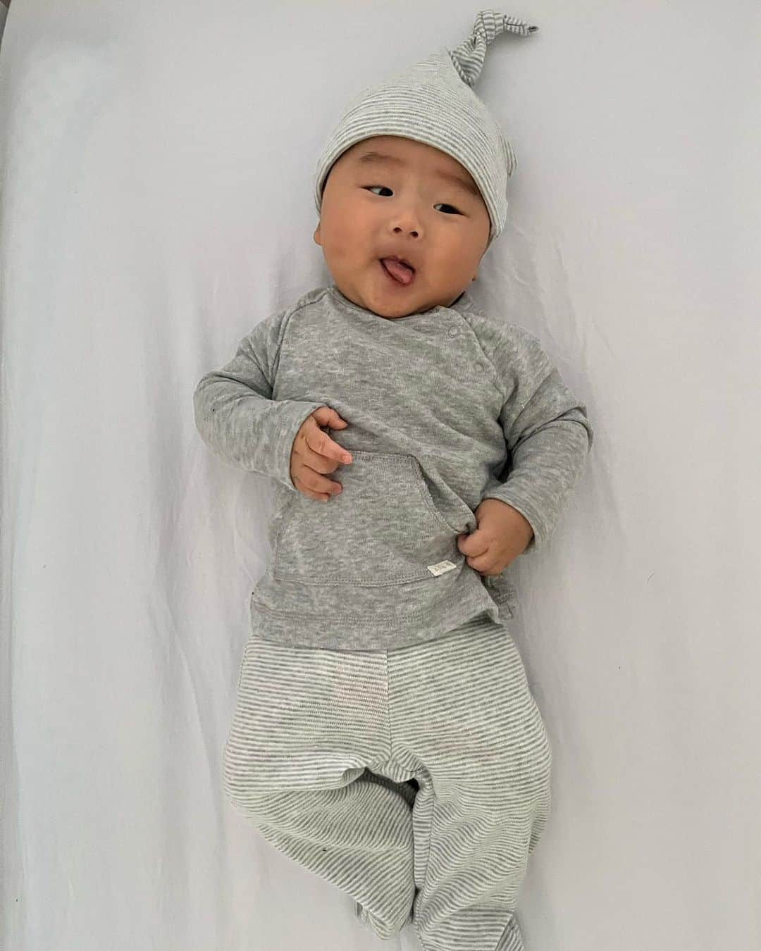 ジェシカ・ヤマダさんのインスタグラム写真 - (ジェシカ・ヤマダInstagram)「Fazendo pose pra mamãe 📸🤪😄😝 #photoshoot#photoshooting#baby#babyboy#pose#bebe#bebemodelo」5月20日 9時54分 - jessica_yamada