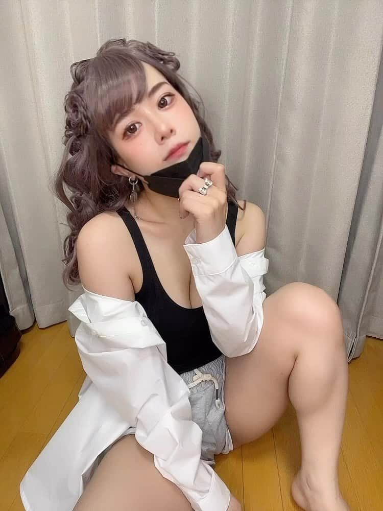 七瀬さくらのインスタグラム：「#RTは可愛いの再放送 ──────────────── #ショートカット女子 #インスタグラビア #グラビアモデル #コスプレイヤー  #ビジョビ #女内衣 #グラドル自画撮り部 #cosplayersofinstagram #cosplayer #코스프레 #角色扮演 #gravure #Japanesegirl #自拍 #模特 #그라비아 #수영복 #모델 #凹版印刷 #屁股 #内裤 #泳衣 #라이키 ────────────────」