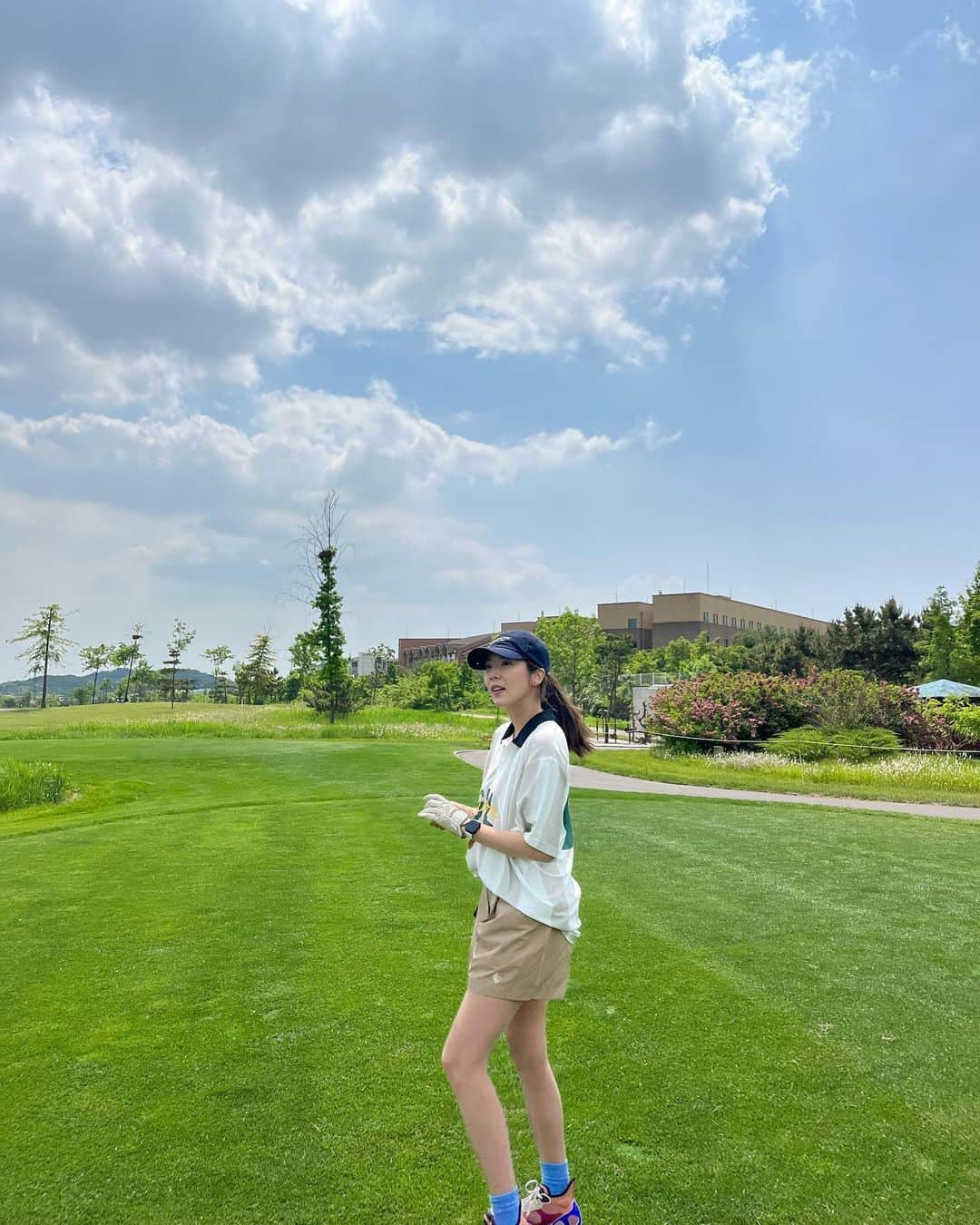 ソン・ダムビさんのインスタグラム写真 - (ソン・ダムビInstagram)「이런 날씨면 다시 시작할 수 있어🏌🏻🏌🏻 날씨가 다했다😍⛳️」5月20日 10時26分 - xodambi