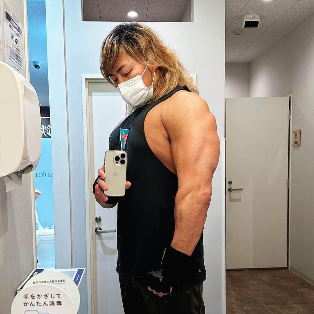 棚橋弘至さんのインスタグラム写真 - (棚橋弘至Instagram)「#三頭筋 #triceps   💪(￣(工)￣)👍  #anytimefitness」5月20日 10時44分 - hiroshi_tanahashi
