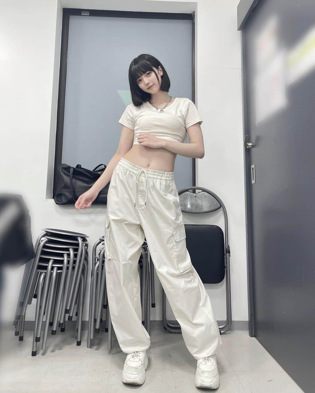 益田珠希のインスタグラム：「友達とオソロなの~ めちゃかわ~~    #アイドル  #idol  #fashion  #outfits #ootd  #chico」