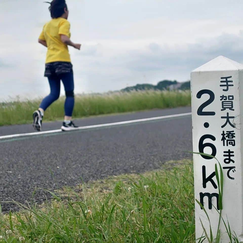 のインスタグラム：「【ゆうき Challenge 15】 練習開始から今日でちょうど１か月となりました！ さて、運動音痴で300ｍくらいしか走れなかった私がどれくらい走ることができるようになったかチャレンジしました‼️ YouTubeに随時更新中📺️  #手賀沼 #我孫子 #千葉県議会議員 #水野ゆうき #ランニング初心者 #ランニング #ランニング初心者🔰 #ランニング女子 #ランニング初心者と繋がりたい #ゆうきchallenge  #ゆうきチャレンジ  #ゆうチャレ #running  #run」