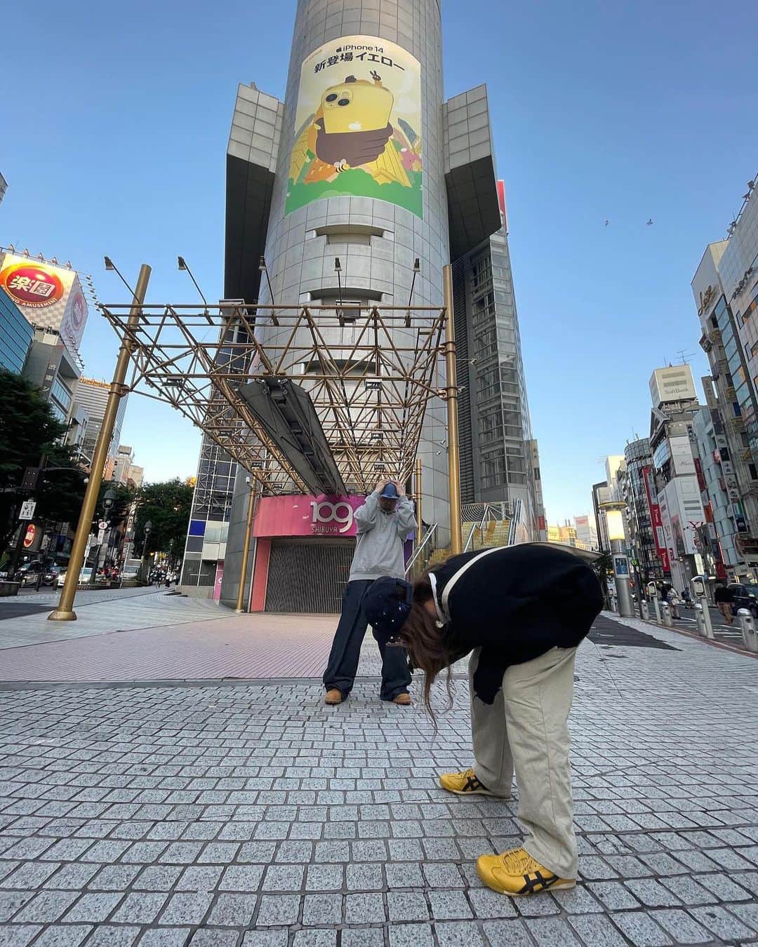 のインスタグラム：「既に東京の思い出作ってる素敵🫶🏻🩵 今日からTWICEちゃんにポップアップに更に作っちゃうんだから🩷🩷🩷」