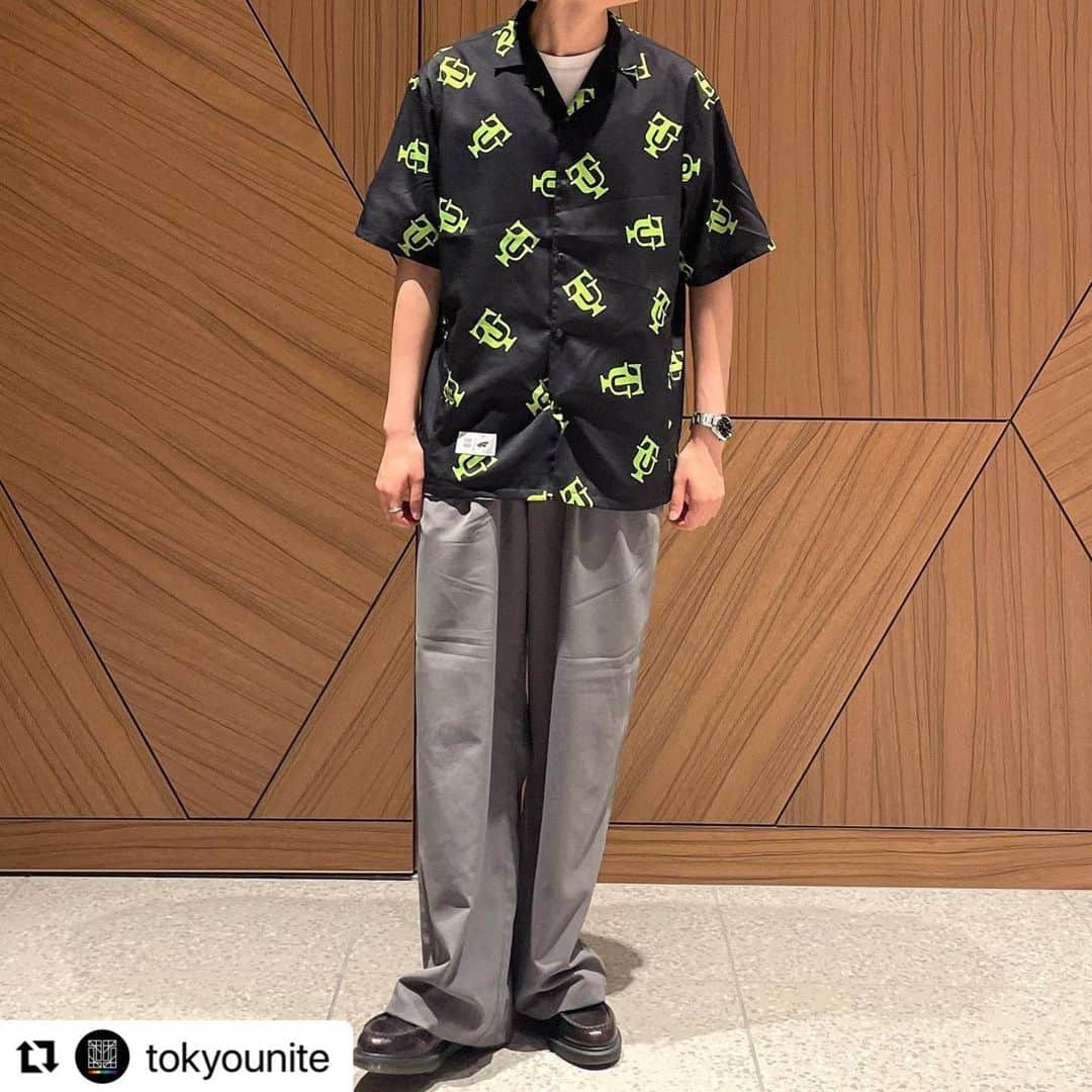 北島康介さんのインスタグラム写真 - (北島康介Instagram)「・・・ 【東京フロッグキングス @tokyofrogkings 】  ☑︎︎【東京フロッグキングス】ショートスリーブシャツ 7,700円(税込) ☑︎︎【東京フロッグキングス】COOLMAXリラックスTシャツ 6,050円(税込) ☑︎︎【東京フロッグキングス】トートバック 3,850円(税込) ーーーーーーーーー 【東京フロッグキングス】の新商品を使った夏のカジュアルなコーデです！！ ↓↓↓ 商品情報は NUMERALS (@numerals__official)の公式WEBストア ドットエスティよりチェックしてしてください🏊 ↑↑↑ ——————— #tokyounite #トウキョウユナイト #フロッグキングス #tokyofrogkings #東京フロッグキングス #水泳 #swimming #🏊 #夏コーデ #コーデ紹介」5月20日 11時32分 - kosuke5890