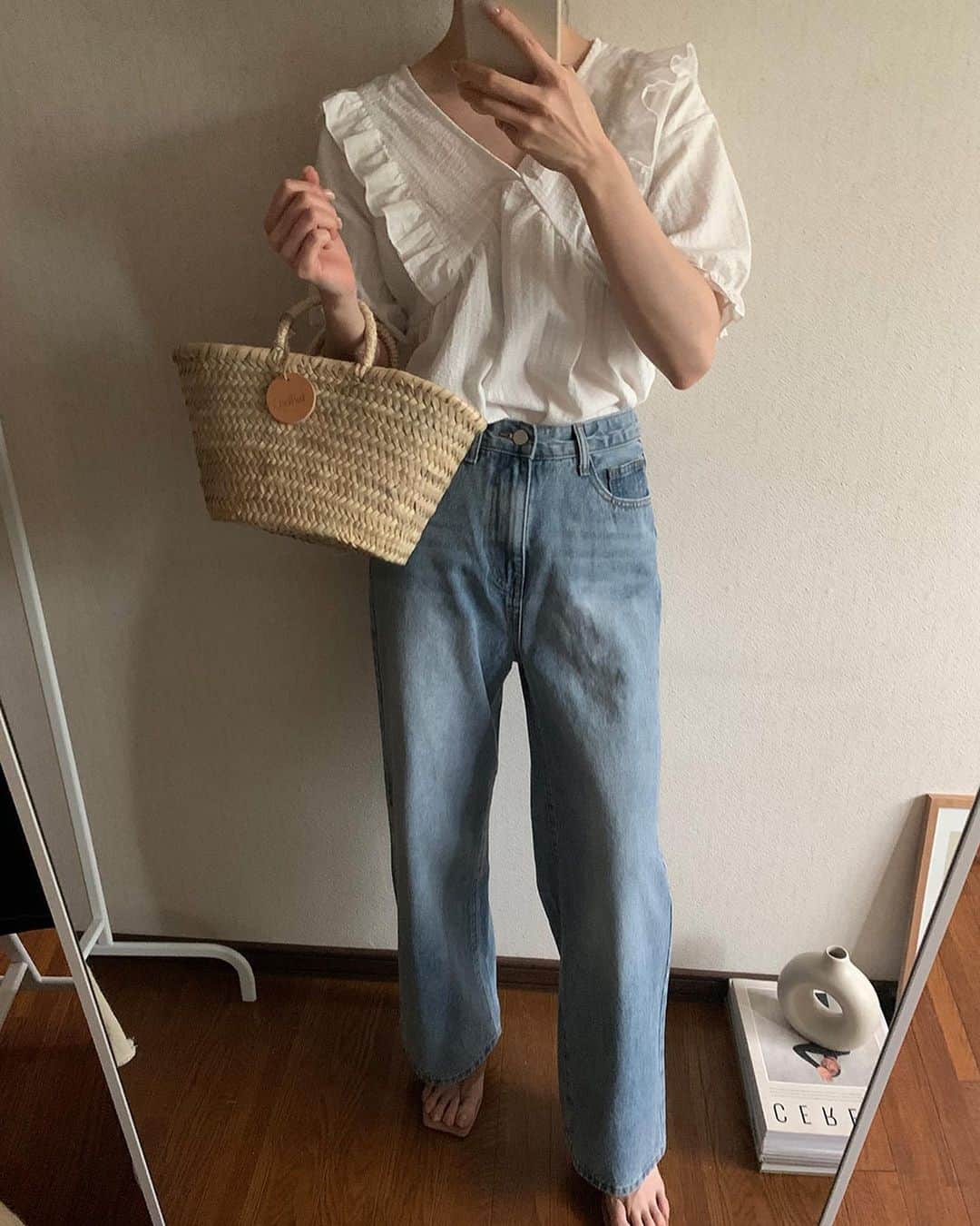 DHOLIC SNAPのインスタグラム：「Ordinary @maikooe  ~ New arrivals ~  韓国っぽディレクターの今年の夏着たいアイテムが発売されました🍉  大人きれいめコーデにも使えます◎  詳細はショッピングタグをチェック✔︎」