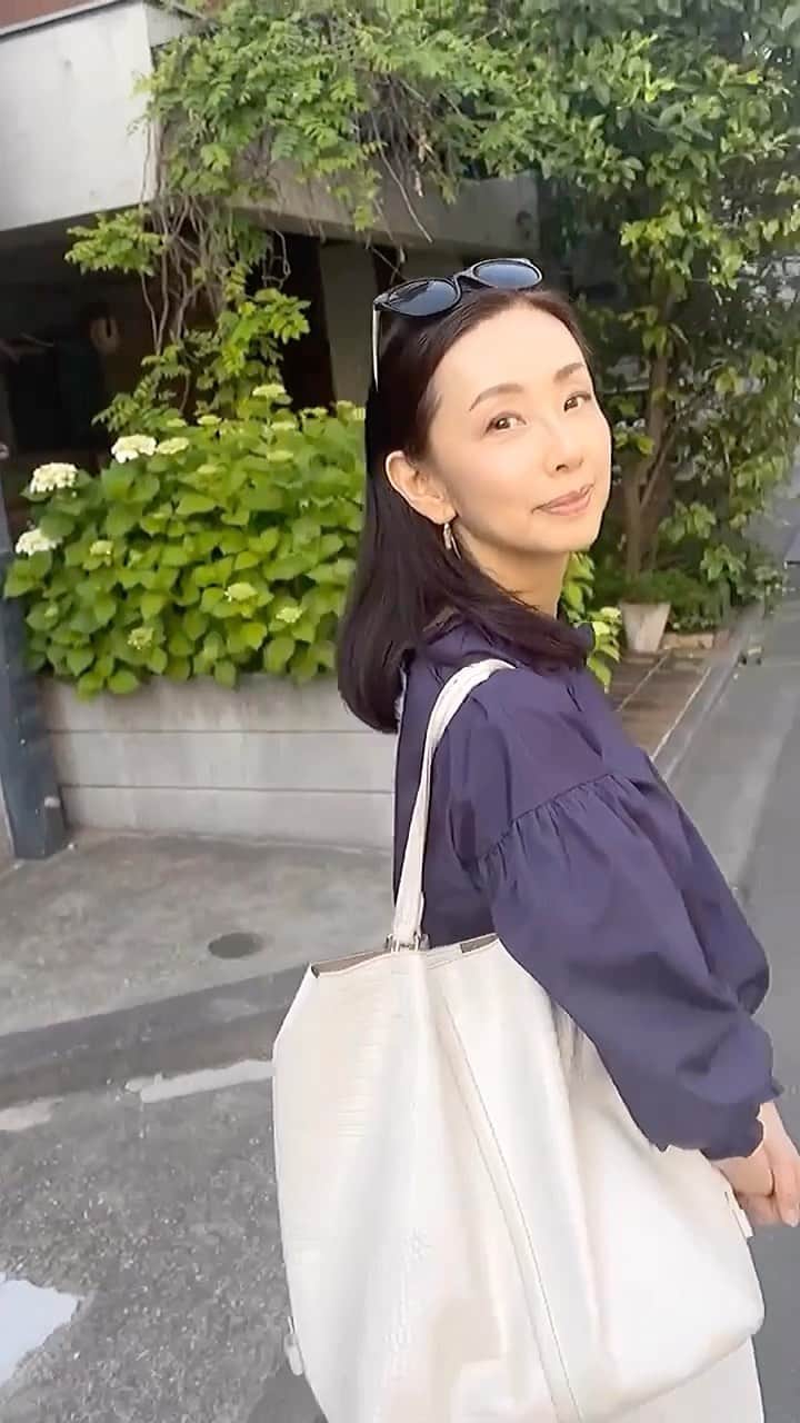 田村翔子のインスタグラム：「仕事の後、少しお散歩😊  #お散歩#田村翔子#lifestyle#ライフスタイル」