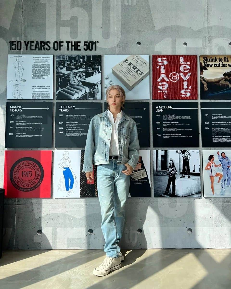 Stray Kidsさんのインスタグラム写真 - (Stray KidsInstagram)「Levi’s 150 years of the 501 💙🤘  #felix #levis501」5月20日 22時06分 - realstraykids