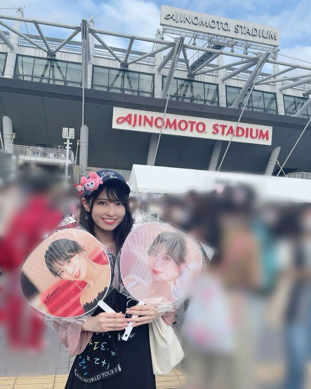 瀬戸ゆなのインスタグラム：「▫️ 最高すぎたので、インスタにも載っけちゃお🥰❣️  大好きなTWICEｻﾏのライブに行ってきました~！！！✨️  歌もダンスも凄く素敵で、ほんとに可愛すぎた🫶 私も大きなステージで、ライブ出来るようにこれからもっと頑張りたい！と改めて思いました💗   #夢みるアドレセンス  #アイドル  #高校生女子  #コンサート  #味の素スタジアム  #twice #twice_5th_world_tour_in_japan  #瀬戸ゆな」