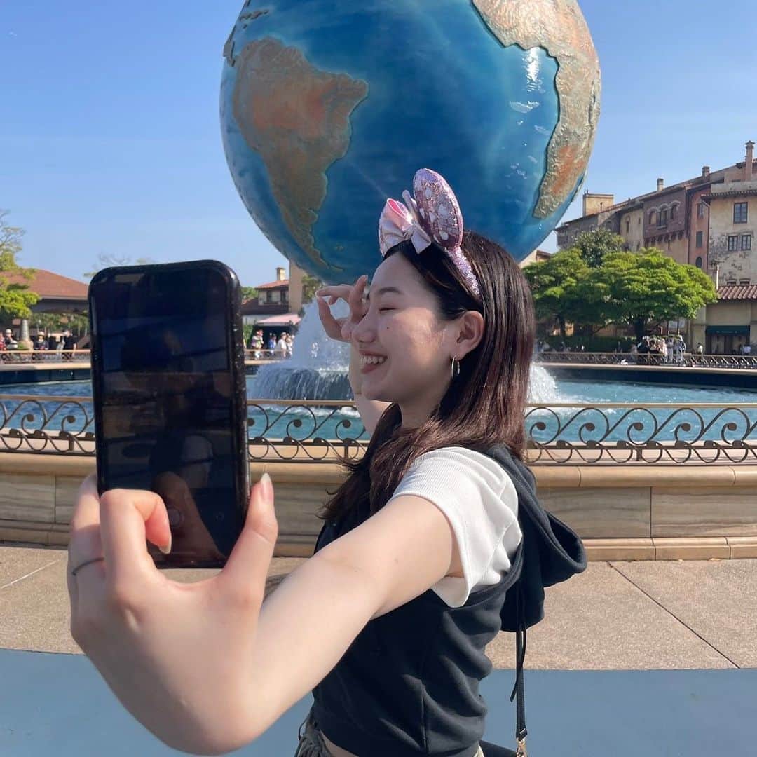 UNAのインスタグラム
