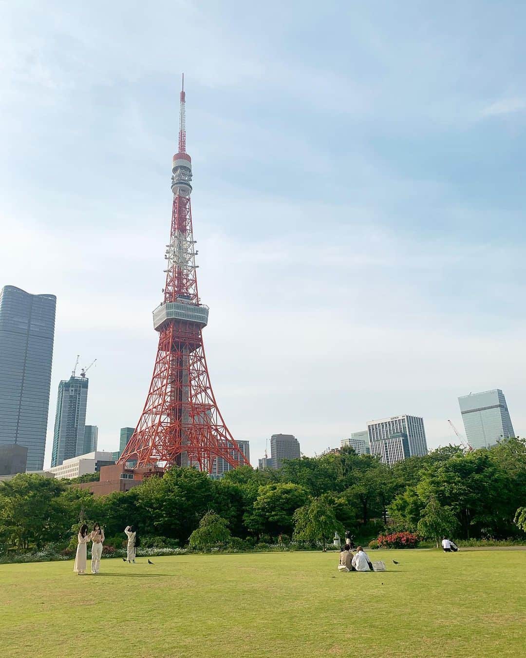 ユビンさんのインスタグラム写真 - (ユビンInstagram)「도쿄타워가 에펠탑보다 크다는거 첨 알았구 ..🗼  #모어리즈 #moreliz #도쿄 #도쿄타워」5月20日 22時49分 - u.b1n
