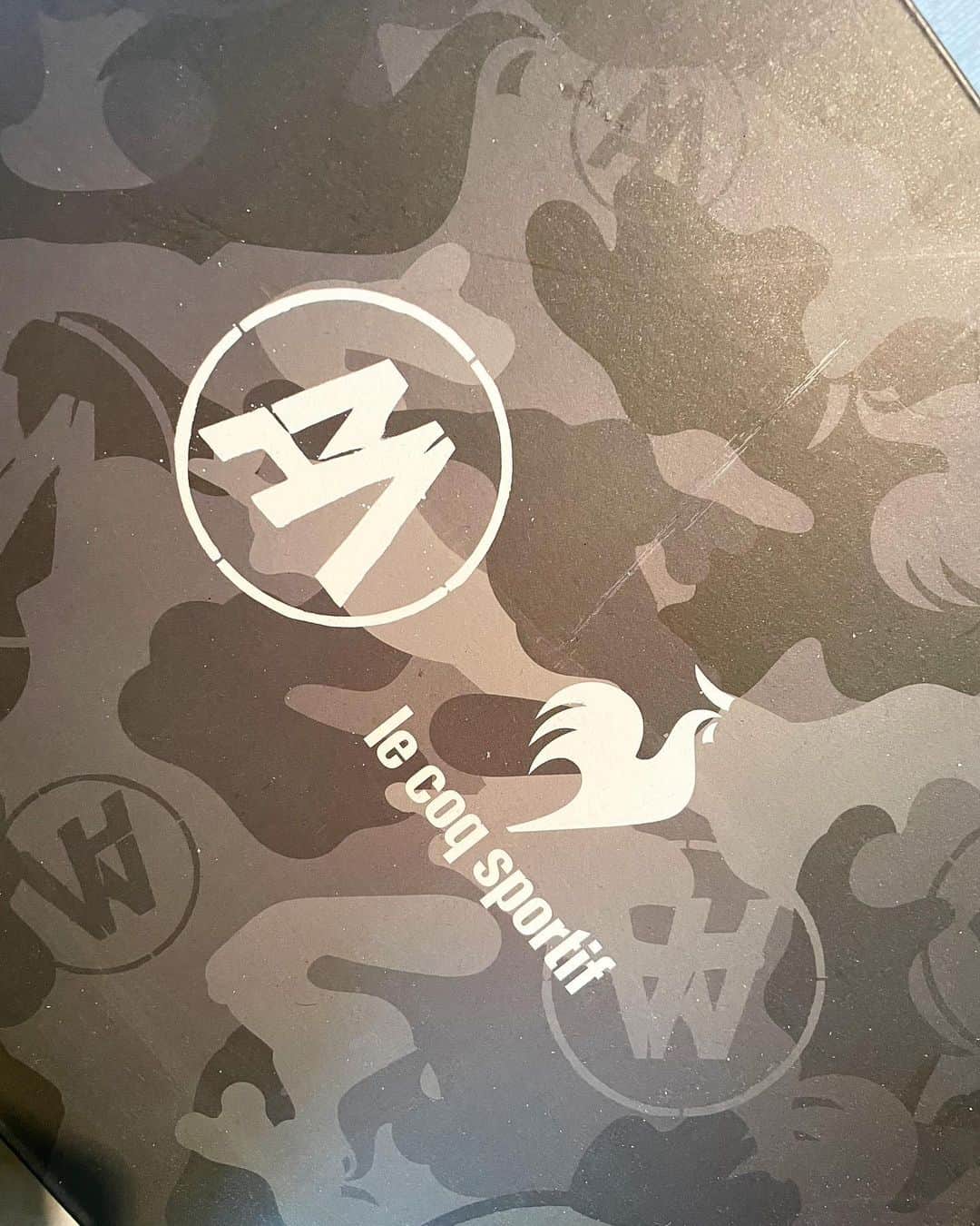 のインスタグラム：「緊急事態で販売するよ100足限定！  #ahmurderz #lecoqsportif」