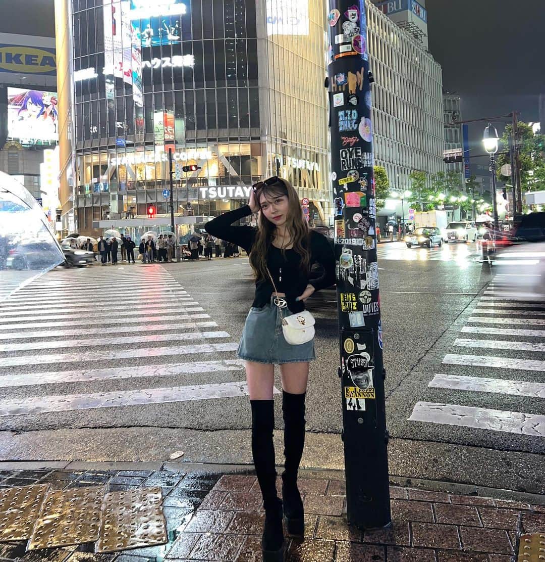 のインスタグラム：「#mayus_style_ 🌃🩷」