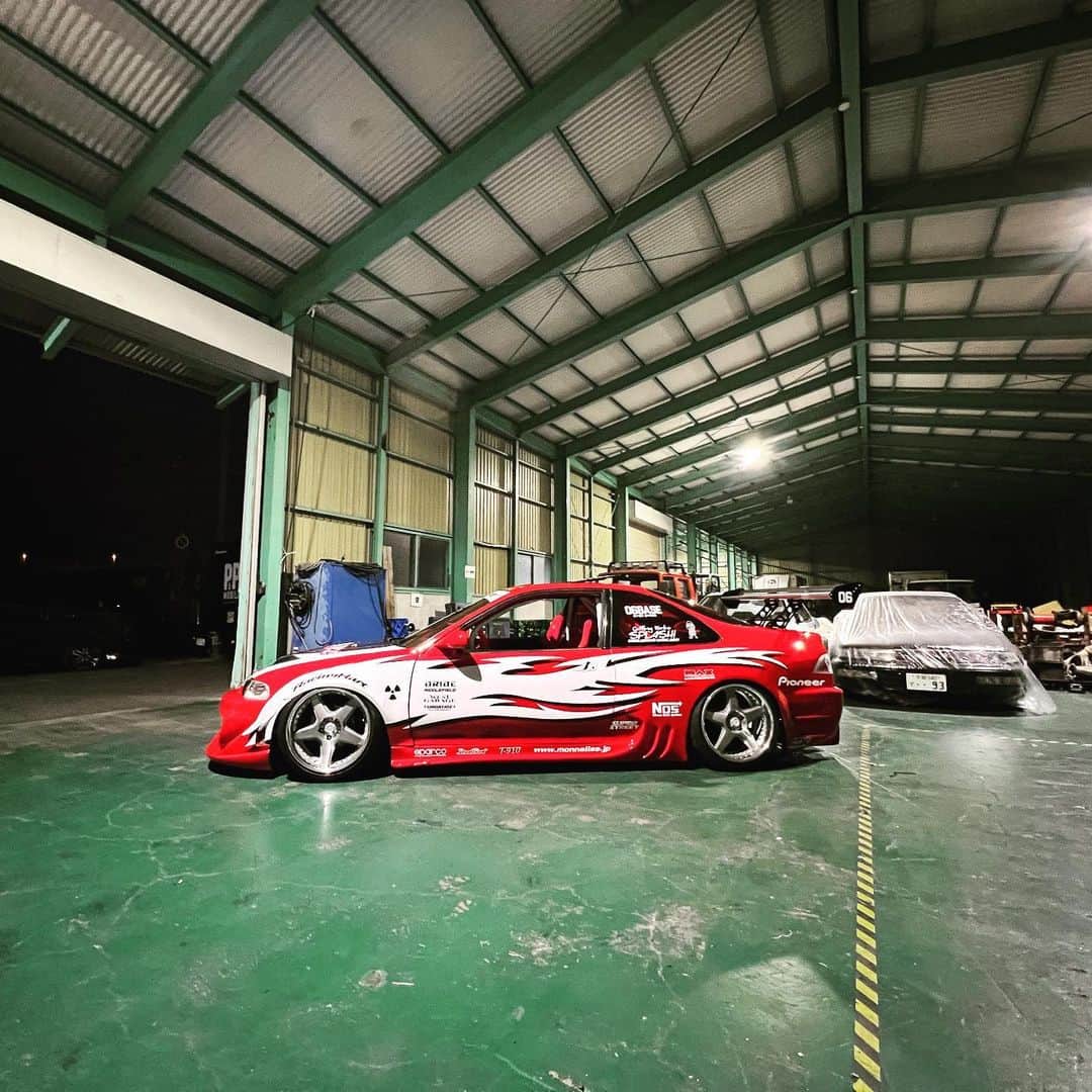 のインスタグラム：「Osaka underground.  #honda #civic #vtec」