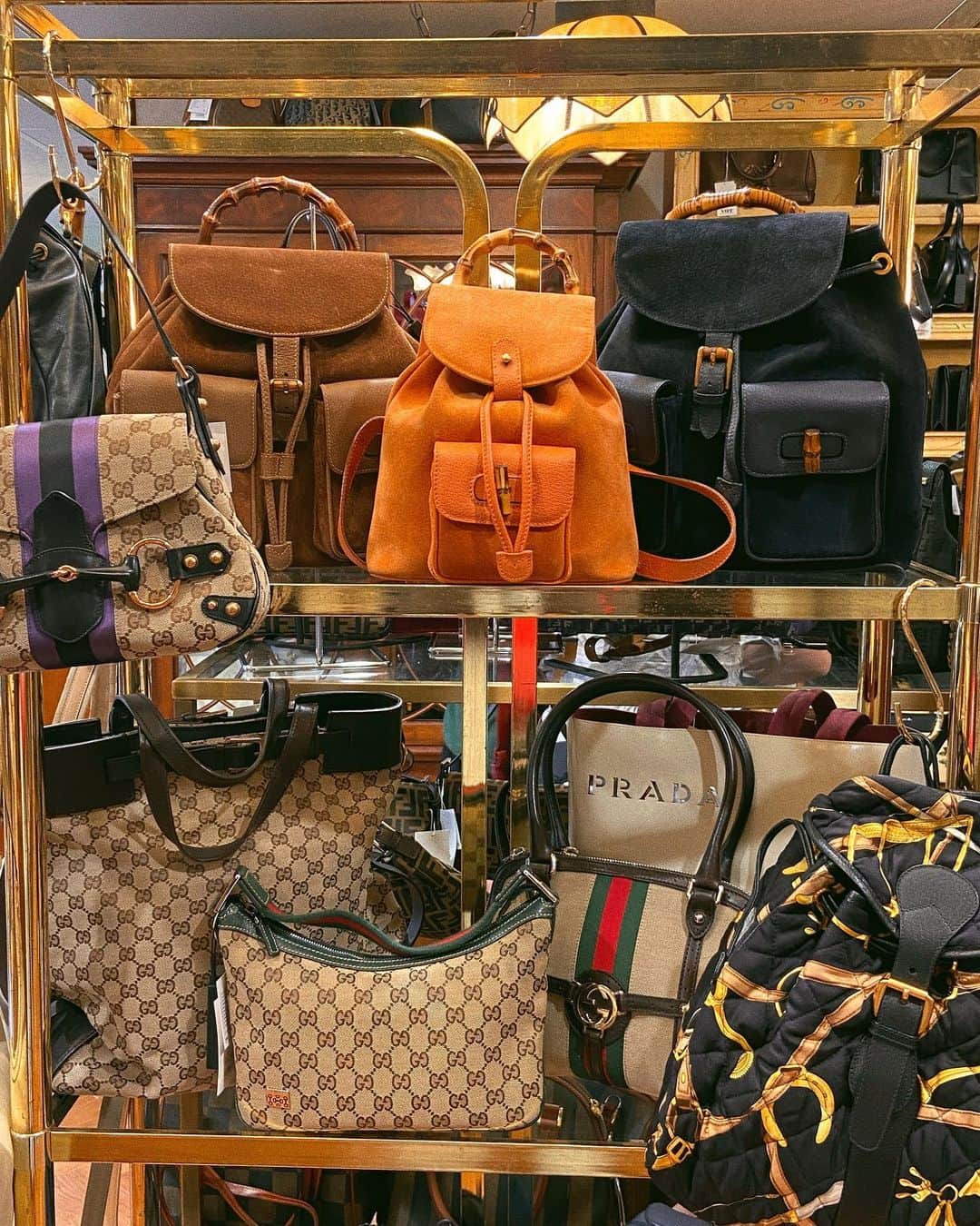 のインスタグラム：「#VintageGucci squad 😎  ▼Customer service English/Chinese/Korean/Japanese *Please feel free to contact us! *商品が見つからない場合にはDMにてお問い合わせください   ▼International shipping via our online store. Link in bio.  #tokyovintageshop #오모테산도 #omotesando #aoyama #表参道 #명품빈티지 #빈티지패션 #도쿄빈티지샵  #ヴィンテージファッション #ヴィンテージショップ #guccibamboo #빈티지구찌 #구찌가방 #グッチ」