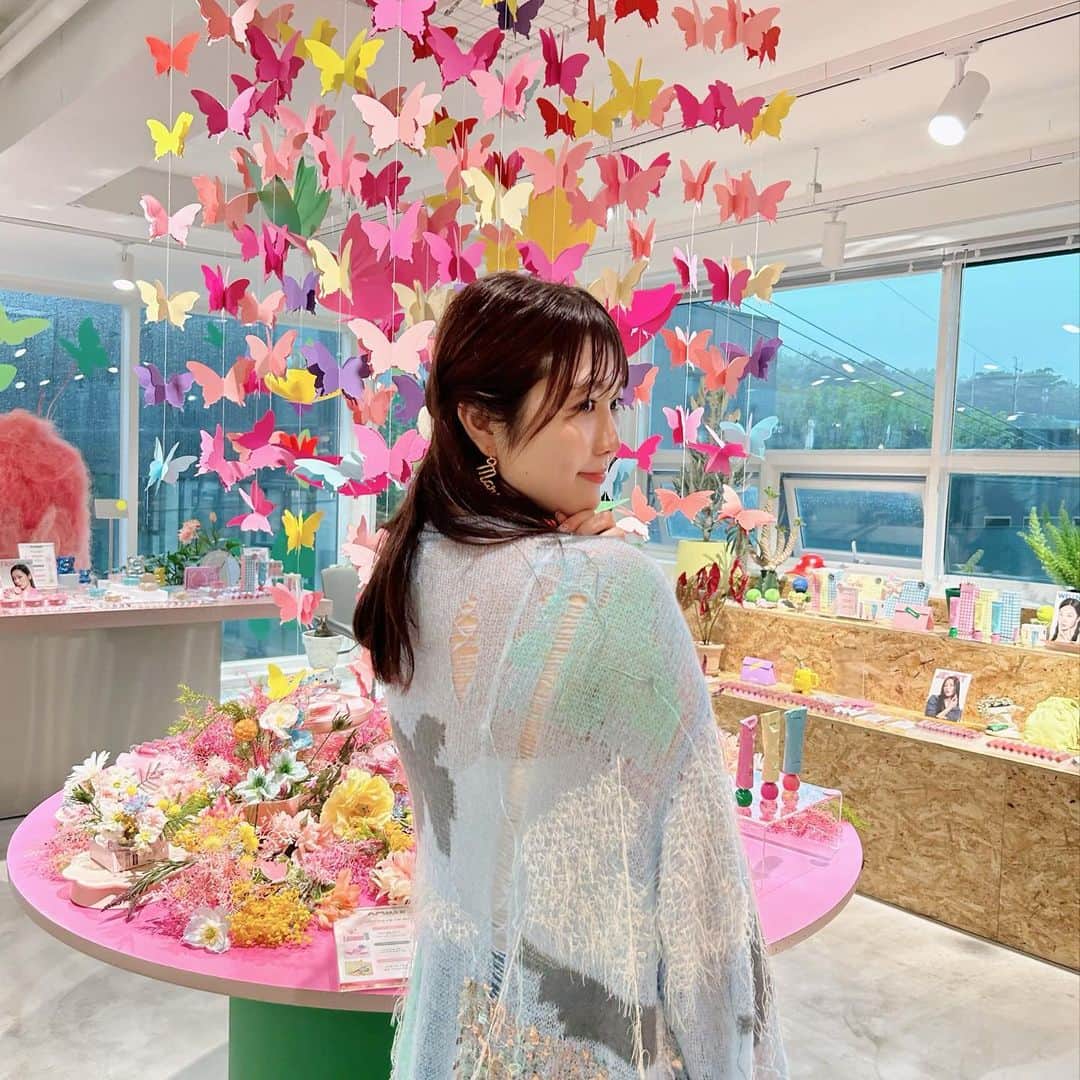 横島亜衿のインスタグラム：「🦋🤍」