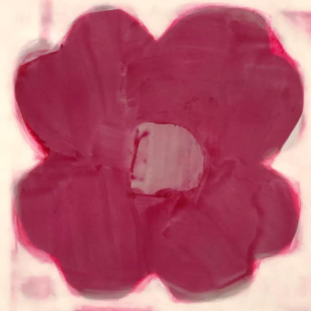 Uzo Hiramatsuのインスタグラム：「Sold. 💮 At Taipei Dandai, 2023. Thank you very much❗️  #painter #Japan #fukuoka #contemporaryart #painting #drawing #mixedmedia  #flower #flowers」