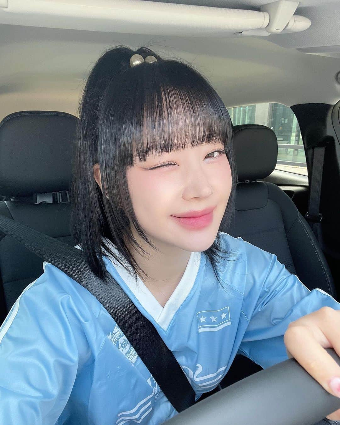 クムジョのインスタグラム：「내 new 붕붕이 🚙」