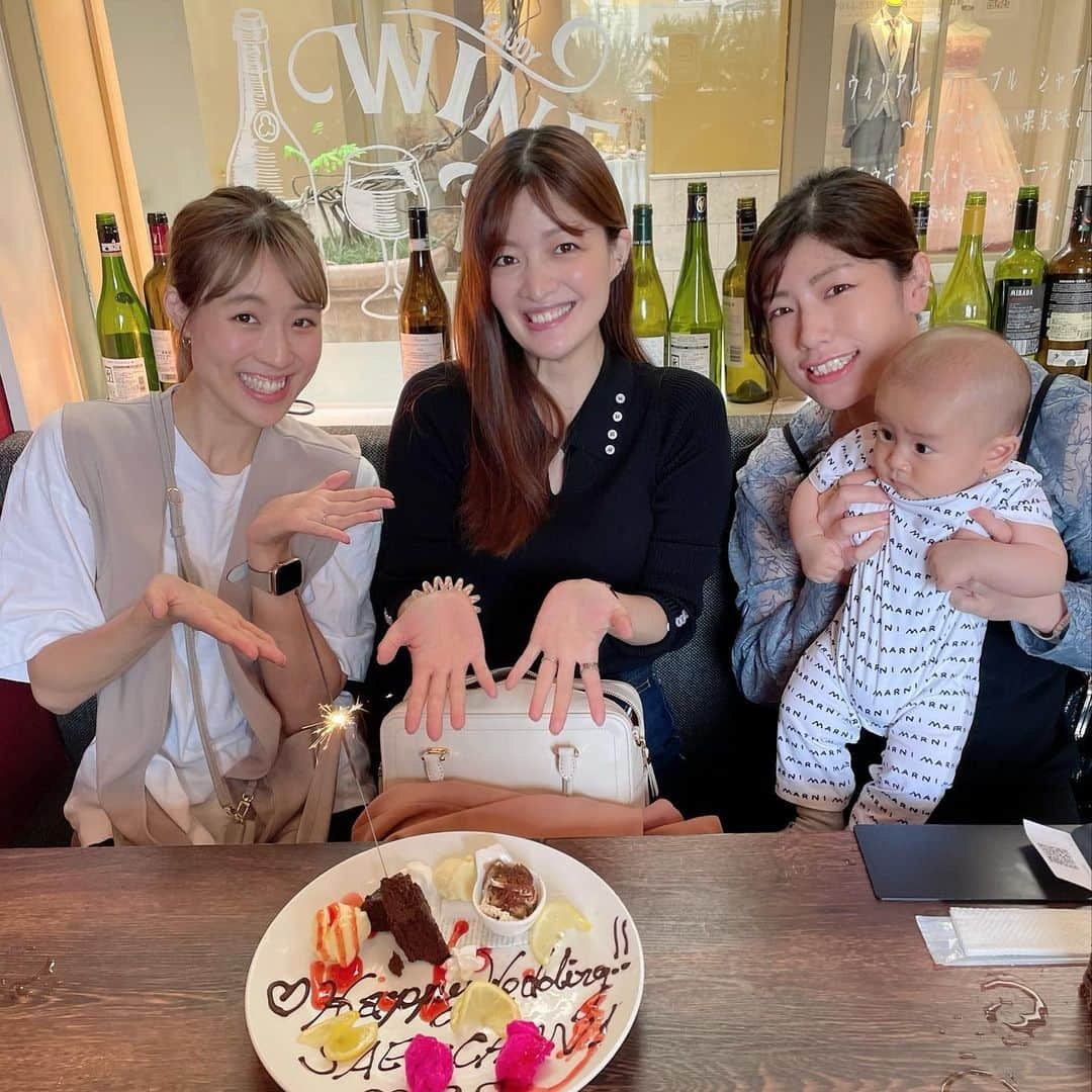 森田紗英さんのインスタグラム写真 - (森田紗英Instagram)「_ 今日は大好きなメンバーでランチ！ お祝いしてもらっちゃいました🥂 _ 出会いは病院だったし、 毎日私の排便チェックをしてくれてた 看護師さんとこうやって 遊んだりご飯食べれるの嬉しい😭💕笑 _ お祝いに美味しそうな ロゼワインもいただいてしまった🍷 ありがとう〜〜〜！ _ マルコメくんにも 会えて嬉しかった😂💕💕💕笑 また早くみんなで会おうね💕 _ _ _ #ランチ #イタリアン #amichi  #ラチッタデッラ #女子会 #🍷」5月20日 17時17分 - moricoff