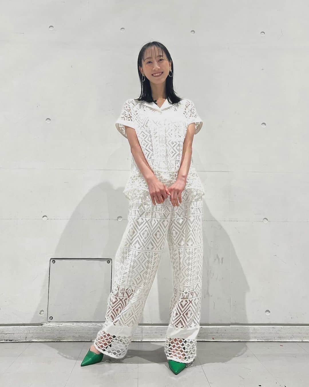 松井玲奈のインスタグラム：「本日は『学研キッズフェス　みんなに伝えたい！わたしの推し本』のイベントに参加させていただきました。 私なりの本の探し方、楽しみ方、思い出の作品などを紹介したりと非常に楽しい時間を過ごさせていただけました！ 小学生のみなさんが書いた本の推薦文は、好きな本を誰かに伝えたいという思いが文章から溢れ生き生きとし、紹介していると自然とにこにこしてしまう。 読書の輪がもっと広がっていきますように。」
