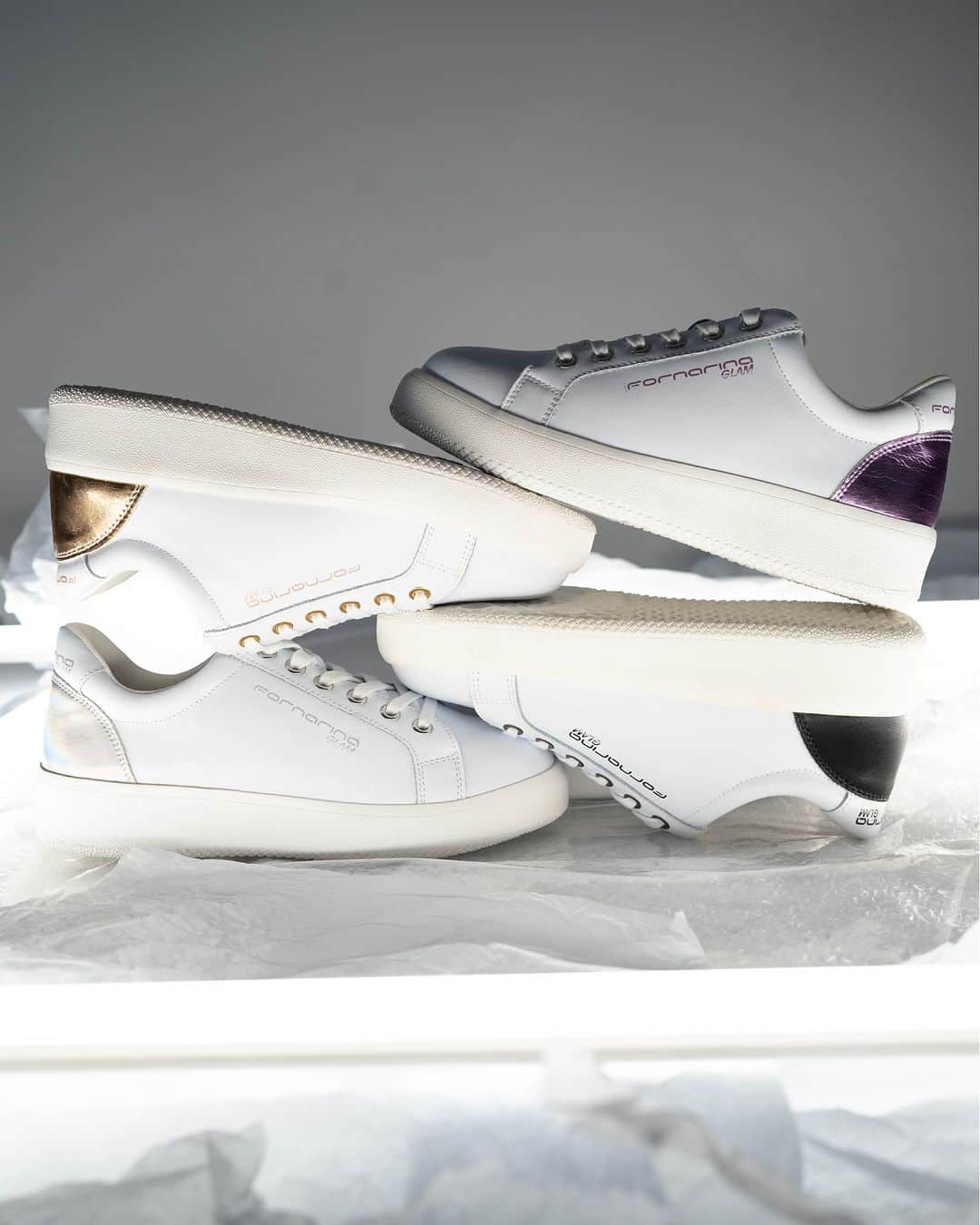 フォルナリーナのインスタグラム：「Gold, lilac, silver or black? 🎨 Add a pop of colour to your Anna.  Discover all the SS 23 sneakers online and in store. #fornarina #wearyourcrown」