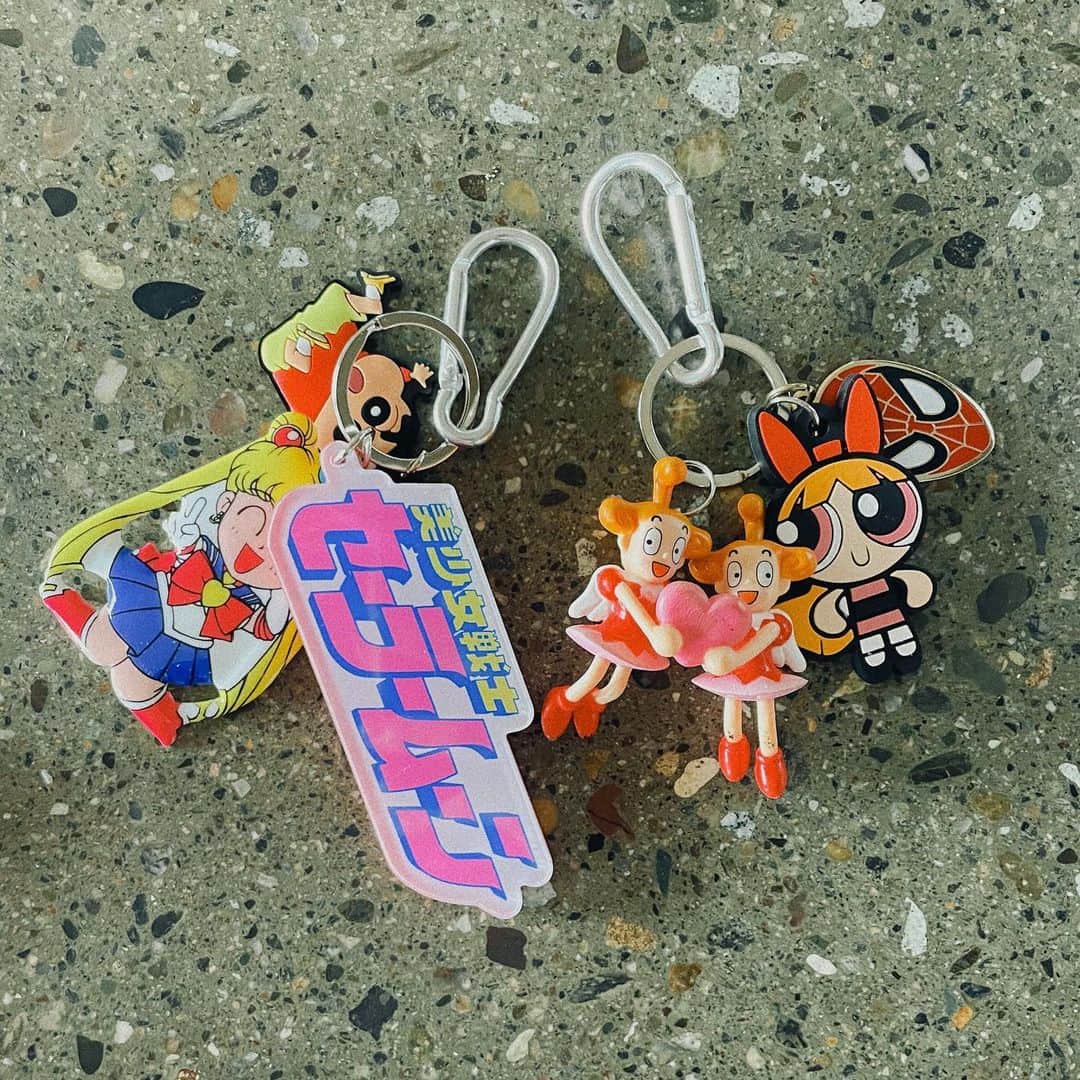 伊藤信子のインスタグラム：「Left: My daughter chose it herself.  She said favorite point is logo plate🌙😂Right: I like Power Puff Girls💓my son likes Spider-Man, so this is ours💛」
