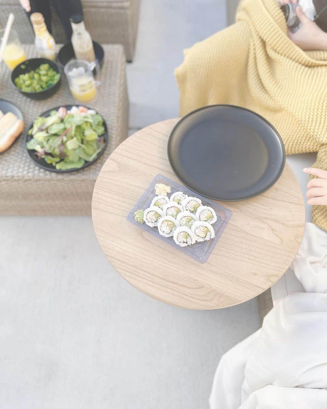 三佐和あやのインスタグラム：「本場のカリフォルニアロール…🍣 なかなか美味しかった♡」