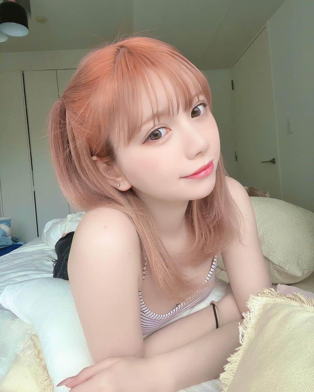 若林萌々のインスタグラム：「🍊オレンジジュースは苦手です🍹」