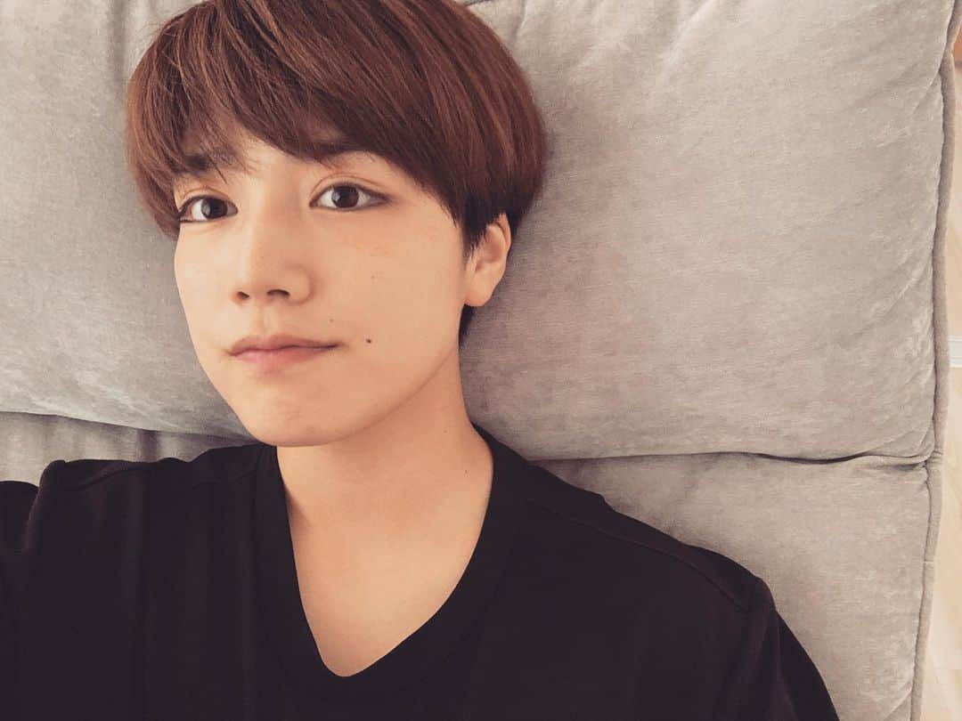 木下愛華さんのインスタグラム写真 - (木下愛華Instagram)「. お久しぶりです〜！  木下、とても涼しい髪型で過ごしています。 梅雨からの常夏コース、いっぱい汗かいて乗り切るぞ~🍉」5月20日 19時21分 - kinoshita.desu0099
