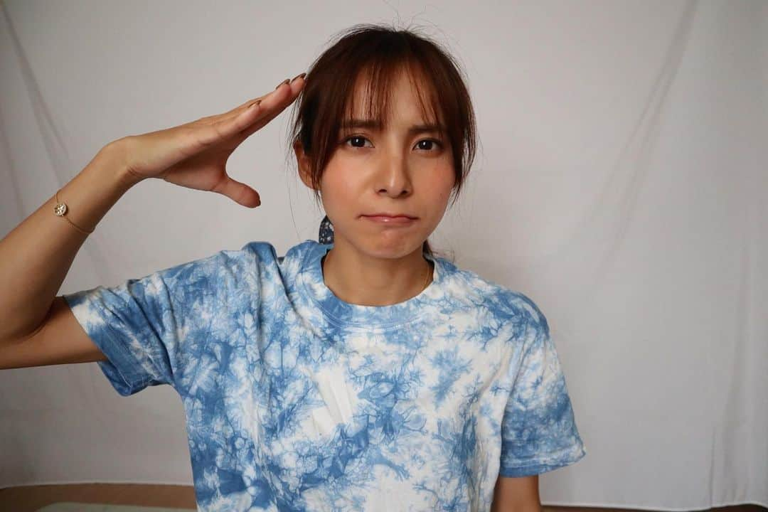 佐野千晃のインスタグラム：「昨日YouTubeに超きつい腹筋動画あげたよーーー！！！  まじでやって。  本気でやって。  ほんとーーーーに筋肉痛になるから←  バランスボールしてYouTube見に行けー！笑  #workout #training #sport #nike #wear #sportwear #スポーツ #筋トレ女子 #筋トレ #ワークアウト #攻める #スポーツウェア #筋肉 #筋肉美 #go  #nikewoman #run #running #job #marathon #筋トレ #モアウェア #トレーニング #トレーニング女子」