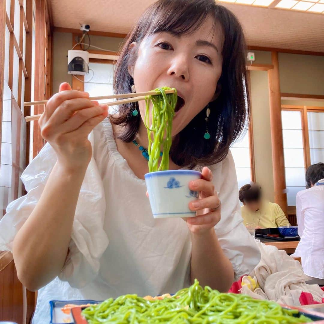 六車奈々さんのインスタグラム写真 - (六車奈々Instagram)「今日は、浅草へ。食べ歩き＆浅草演芸ホールを楽しみました😊 浅草演芸ホールで寄席を観たのは初めて。襲名披露口上を見ることができたのは、とても良かったです‼️笑いと感動でした🥰  #浅草 #浅草演芸ホール  #落語芸術協会  #尾張屋本店  #もんじゃ  #六車奈々  #japan #japanese #japanesefood #monja #asakusa #soba #holiday #beauty #japanesebeauty」5月20日 19時52分 - nanarokusha