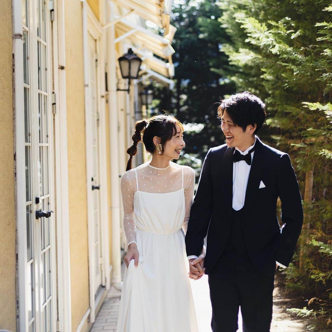 ヴィラデマリアージュ越谷レイクタウンweddingさんのインスタグラム写真 - (ヴィラデマリアージュ越谷レイクタウンweddingInstagram)「・  Villas des marriages  × MAISON DE BLANCHE  Monitor Model Photo Shooting📸 · · Photo @hayato_takami  Dress @maisondeblanche  Tuxedo @maisondeblanche  Hair & Make @haruna.visagiste  @yuna.visagiste」5月20日 20時22分 - villas_des_mariages_koshigaya