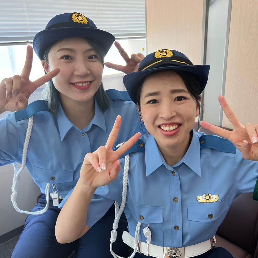 三好南穂さんのインスタグラム写真 - (三好南穂Instagram)「一日警察官👮🏻🚔  本日、愛知県豊田警察署の一日警察官に委嘱していただき、高嶺小学校で交通安全教室をさせていただきました。  自分自身も改めて、交通安全、ルールについて見つめ直すことができました。  貴重な経験をありがとうございました。  #一日警察官  #愛知県豊田警察署  #制服着れたの嬉しい」5月20日 20時39分 - i_am_miiiyooo