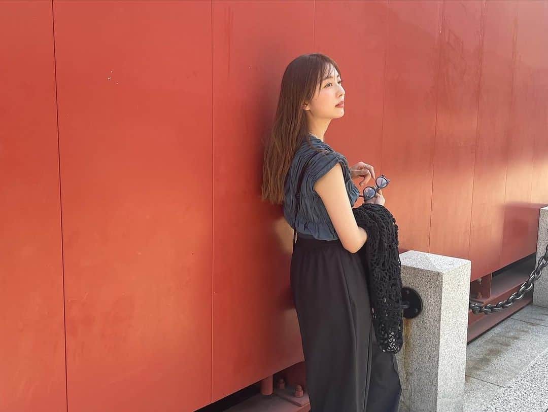 小島梨里杏さんのインスタグラム写真 - (小島梨里杏Instagram)「🐟🌵🌻🍉🕶️  おろしたてのお洋服でした 楽ちんスタイル」5月20日 20時41分 - r_riria