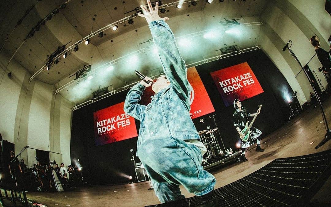 Masato さんのインスタグラム写真 - (Masato Instagram)「#NOISEMAKER presents KITAKAZE ROCK FES.2023 Photos by @yamada_mphoto   #coldrain」5月20日 20時43分 - masato_coldrain