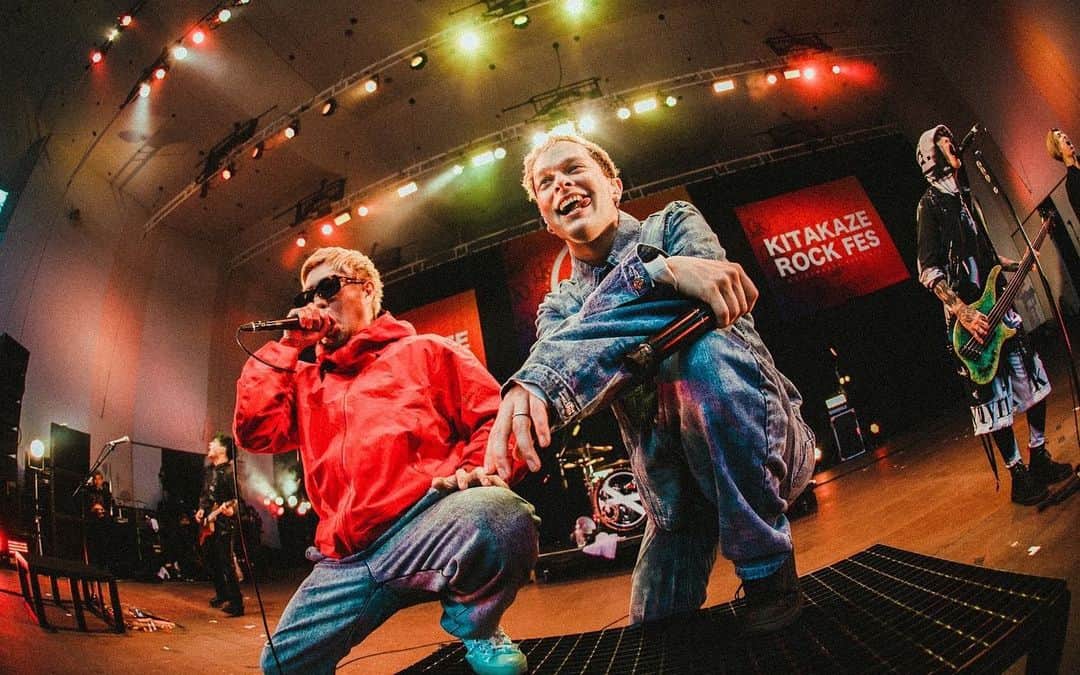 のインスタグラム：「#NOISEMAKER presents KITAKAZE ROCK FES.2023 Photos by @yamada_mphoto   #coldrain」